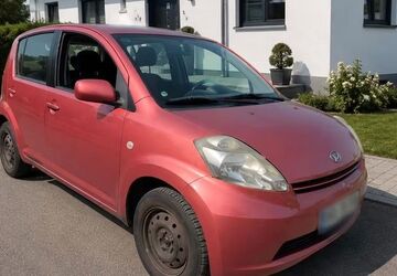 Daihatsu Sirion 118.000 km 1.250 &euro; Siegen 57074
