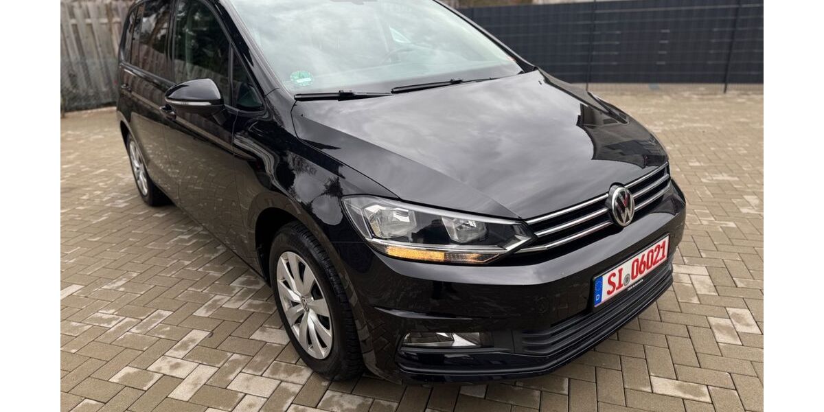 VW Touran 153.000 km 13.999 &euro; Neunkirchen 57290