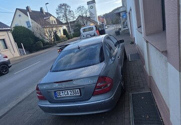 Mercedes-Benz Mercedes E 320 269.000 km 4.899 &euro; Lennestadt 57368