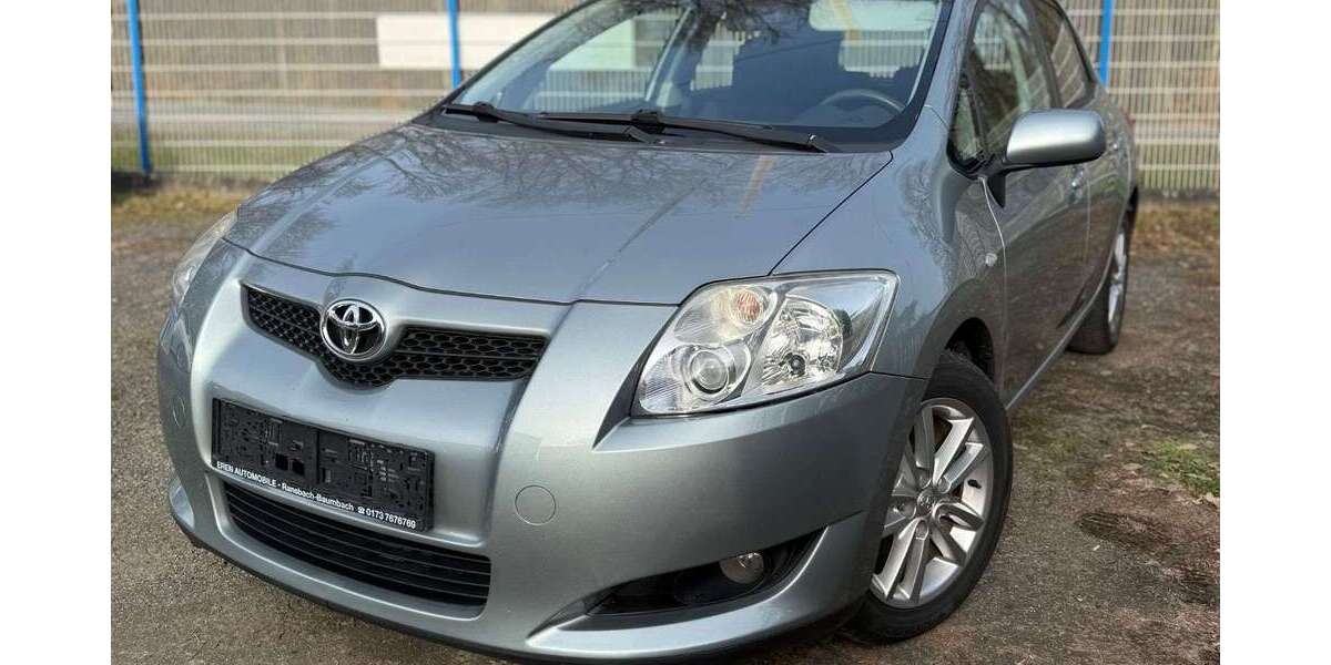 Toyota Auris 142.000 km 5.299 &euro; Müschenbach 57629