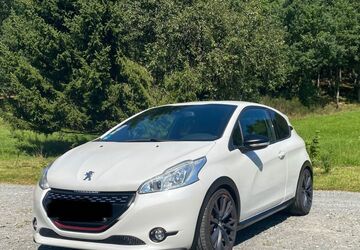 Peugeot 208 95.000 km 17.000 &euro; Neunkirchen 57290