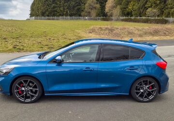 Ford Focus 64.000 km 22.300 &euro; Erndtebrück 57339