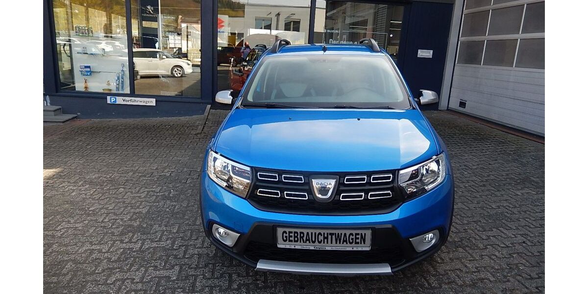 Dacia Sandero 11.000 km 11.990 &euro; Dillenburg 35683